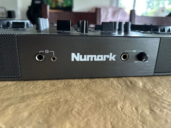 Controlador Numark Mixstream Pro Go 2 Canales Como Nuevo! - Imagen 3